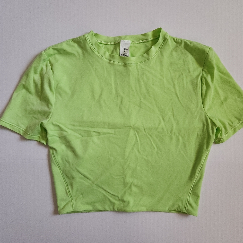 Lululemon Wundermost Ultra-Soft Nulu Crewneck Cropped T-Shirt Spark Green XS